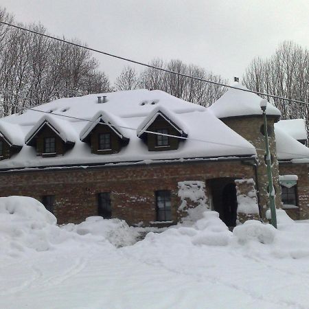Hotel Podzamcze Tarnow Exterior photo